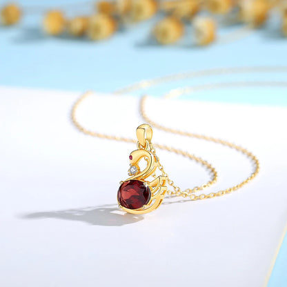 18K Gold Necklace with Pendant - Modern Design