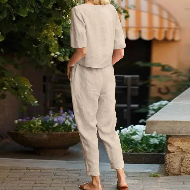 Retro Women's Set: Loose Top and Wide Pants in Cotton and Linen